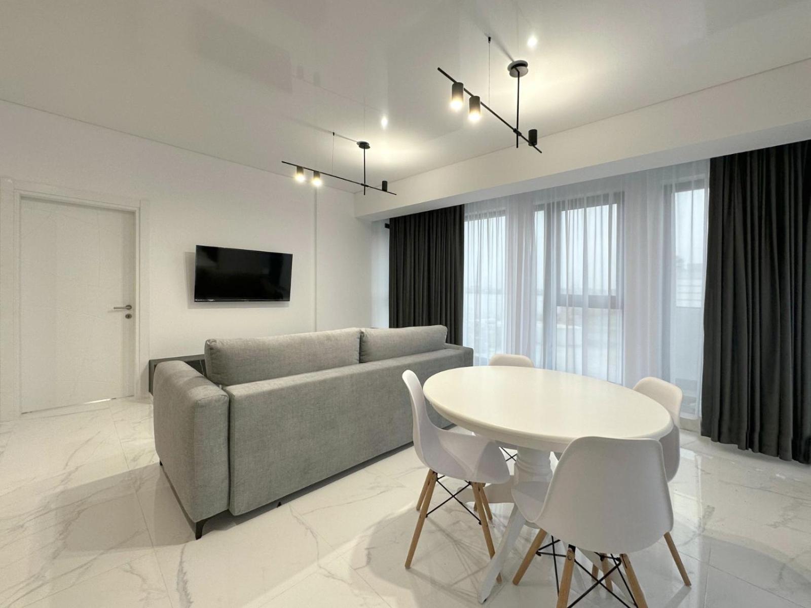 Koya Tower By The Lake Apartments Mamaia Exteriör bild
