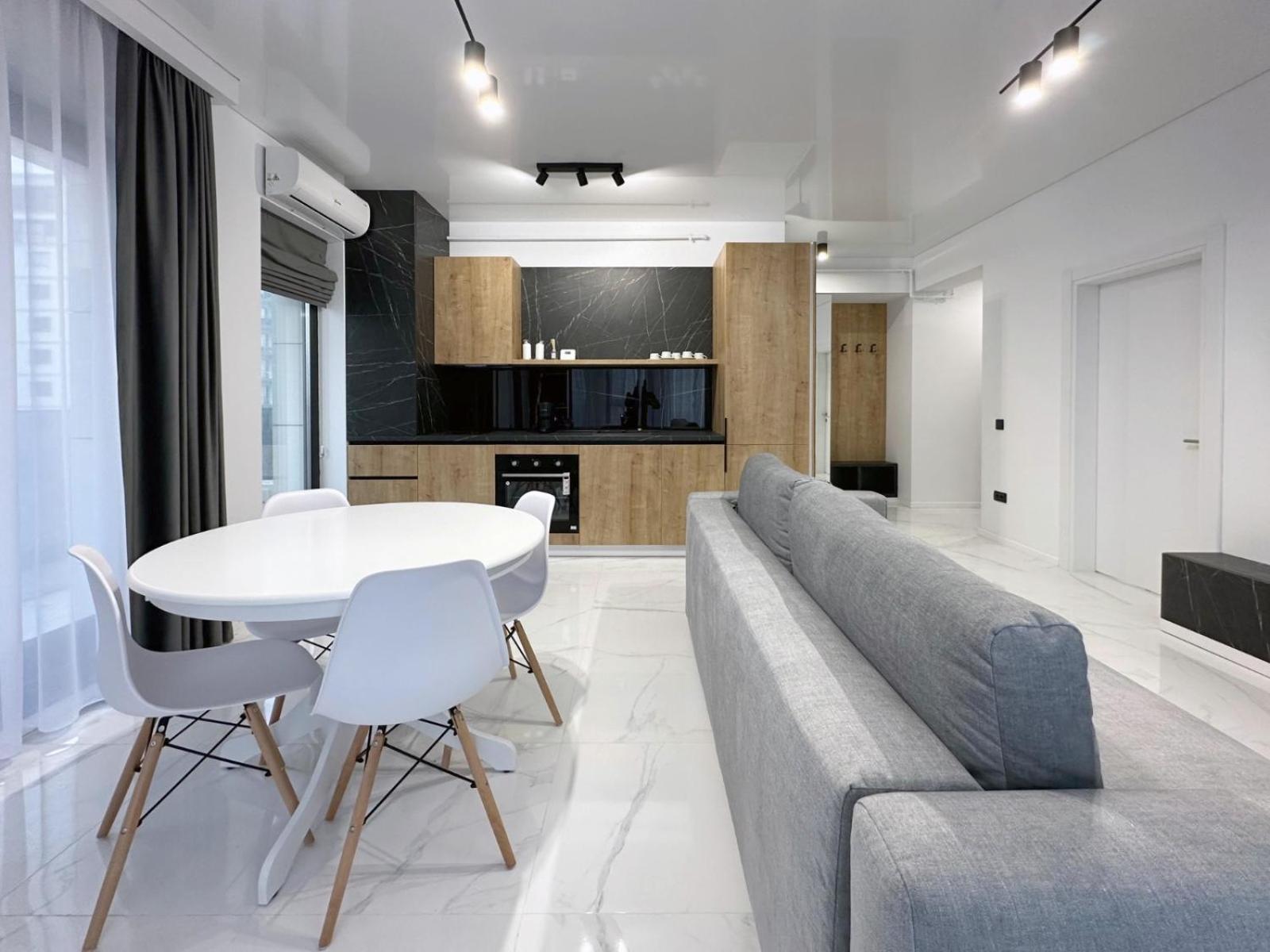 Koya Tower By The Lake Apartments Mamaia Exteriör bild